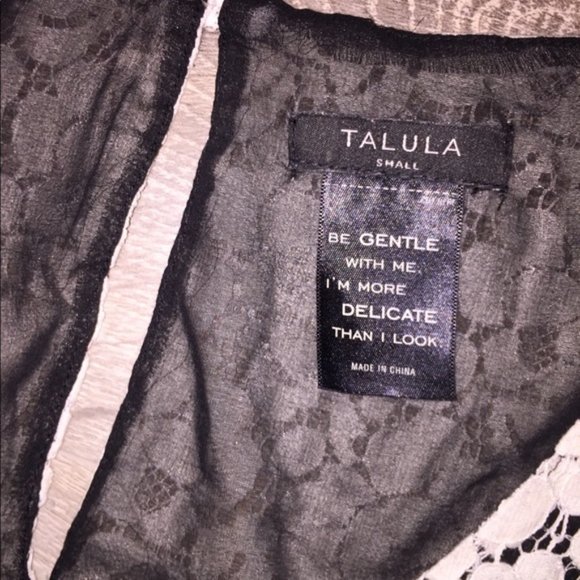 FREE WITH BUNDLE: Aritzia Talula Top - Picture 4 of 4